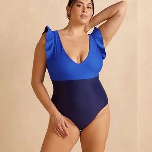 Summersalt swim The Ruffle Backflip